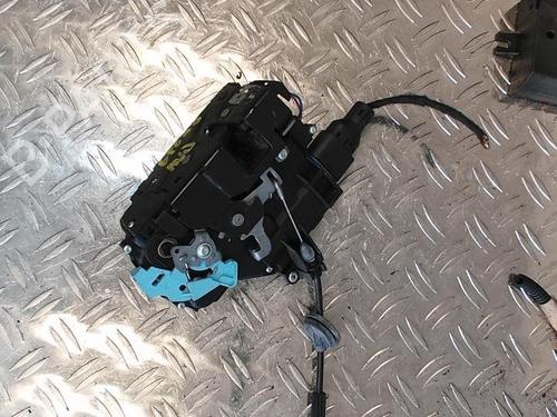 Høyre foran lås VW TOURAN (1T1, 1T2) 1.9 TDI (90 hp) 21342451