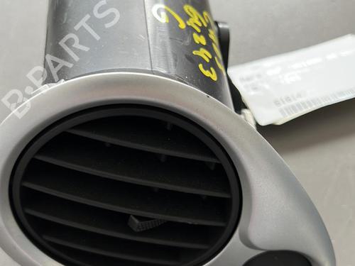 Used Air vent RENAULT CLIO III (BR0/1, CR0/1) 1.2 16V (BR02, BR0J, BR11, CR02, CR0J, CR11) (75 hp) 21847178