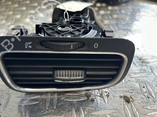 Used Air vent VW GOLF VI (5K1) 1.4 TSI (122 hp) 21330568