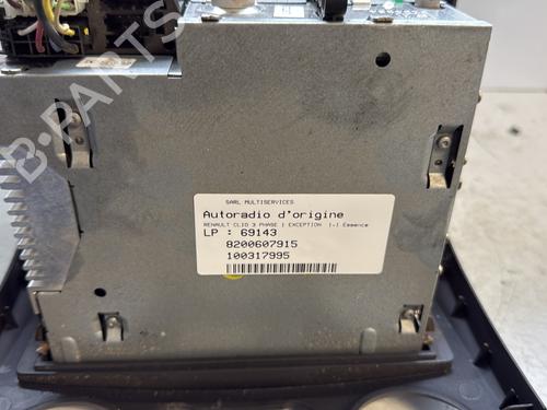Radio RENAULT CLIO III (BR0/1, CR0/1) 1.2 16V (BR0P, CR0P) (101 hp) 23797595