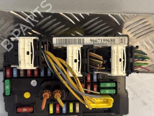 Fuse box CITROËN C3 Picasso (SH_) 1.6 HDi 115 | BP27684290E1 