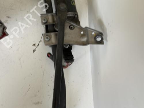 Used Front wiper motor MERCEDES-BENZ A-CLASS (W176) A 200 CDI / d (176.008) (136 hp) 21346227