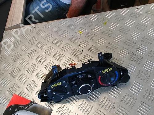 Used Climate control CHEVROLET AVEO / KALOS Hatchback (T250, T255) 1.2 LPG (84 hp) 21332433