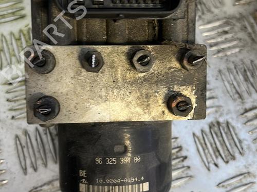 Used ABS pump PEUGEOT 206 Hatchback (2A/C) 1.4 i (75 hp) 21354818
