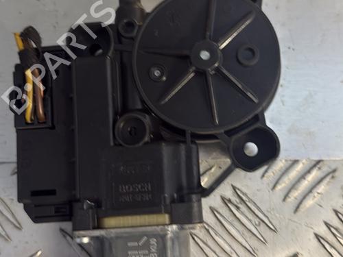 Used Right rear window motor VW POLO V (6R1, 6C1) 1.6 TDI (90 hp) 28106759