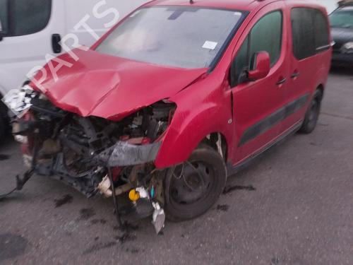 Left front fog light CITROËN BERLINGO MULTISPACE (B9) 1.6 HDi 110 | BP26738379C30 