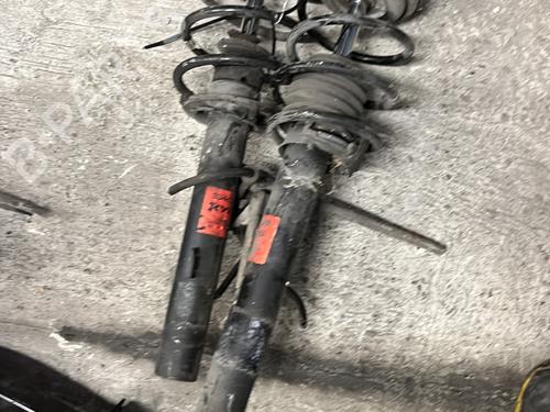 Used Left front shock absorber BMW 1 (E81) 118 d (143 hp) 22596683