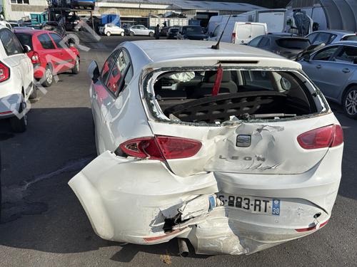 Right front window motor SEAT LEON (1P1) 1.6 TDI | BP21776835E20 
