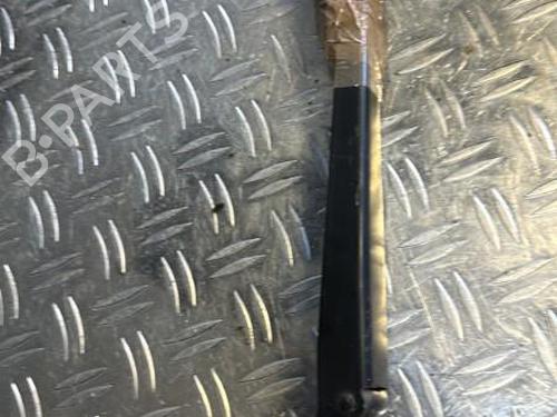 Used Front windshield wiper arm VW TOURAN (1T1, 1T2) 2.0 TDI (136 hp) 21848071