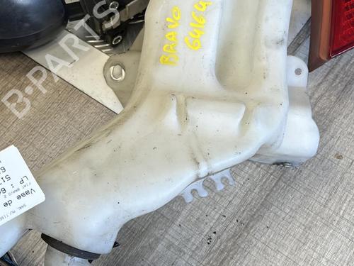 Used Windscreen washer tank FIAT BRAVO II (198_) 1.9 D Multijet (198AXB1A) (120 hp) 21354352
