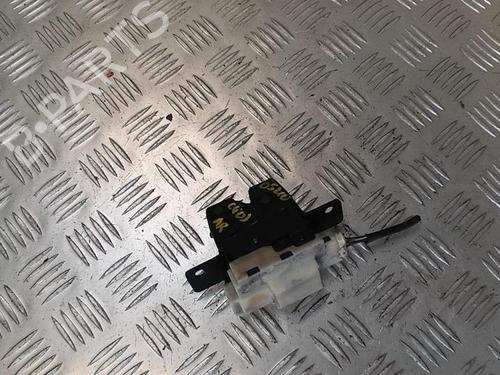 Used Tailgate lock RENAULT CLIO III (BR0/1, CR0/1) 1.5 dCi (C/BR0G, C/BR1G) (68 hp) 21348176