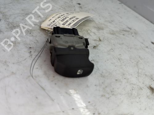 Used Right front window switch RENAULT CLIO III (BR0/1, CR0/1) 1.5 dCi (75 hp) 24824191