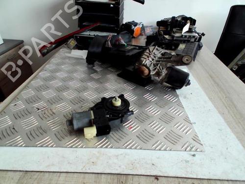 Rudehejsemotor forskærm højre FORD FIESTA VI (CB1, CCN) 1.25 (82 hp) 21356319