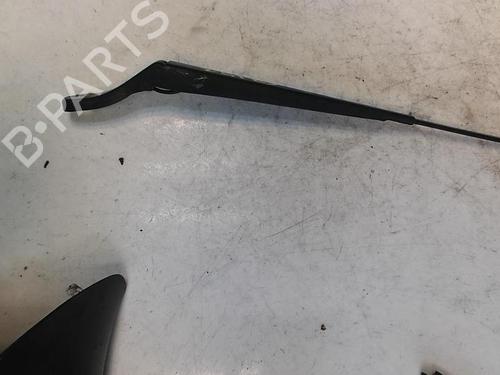 Used Front windshield wiper arm PEUGEOT 208 I (CA_, CC_) 1.6 HDi (92 hp) 21333755