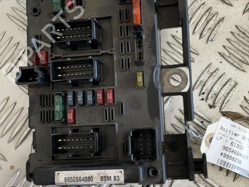 Used Fuse box PEUGEOT 307 (3A/C) 2.0 HDi 110 (107 hp) 21334858
