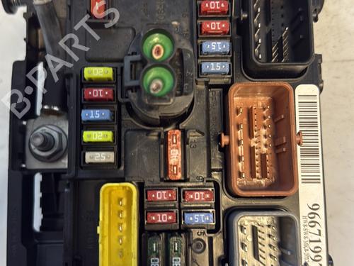 Used Fuse box PEUGEOT 207 (WA_, WC_) 1.4 (73 hp) 27650706
