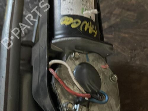 Used Front wiper motor RENAULT KANGOO (KC0/1_) D 65 1.9 (KC0E, KC02, KC0J, KC0N) (64 hp) 21338374