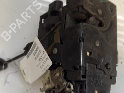 Venstre foran lås VW GOLF IV (1J1) 1.9 TDI 4motion (115 hp) 24368251