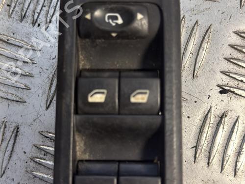 Used Left front window switch Left front window switch CITROËN C5 III Break (RW_) 1.6 HDi 110 (112 hp) 31824612 31824612
