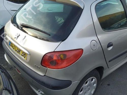Display monitor PEUGEOT 206 Hatchback (2A/C) 1.4 i | BP21353907C48 