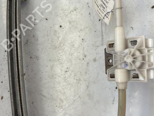 Rudehejsemekanisme Højre bagtil RENAULT MEGANE I (BA0/1_) 1.4 e (BA0E, BA0V) (75 hp) 25269360