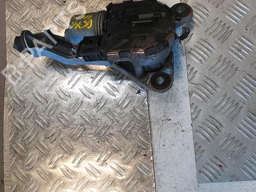 Used Front wiper motor FORD FOCUS III 2.0 TDCi (115 hp) 21335747