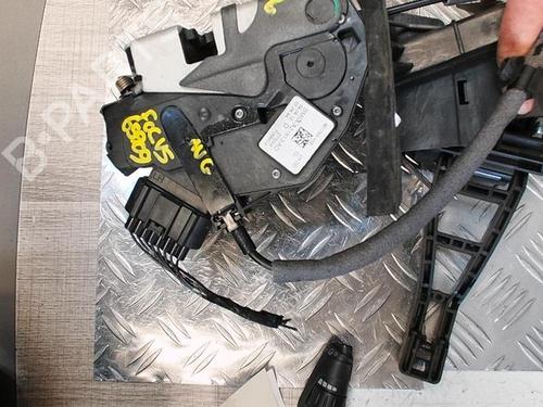 Used Front left lock FORD FOCUS III 1.6 TDCi (115 hp) 21352682