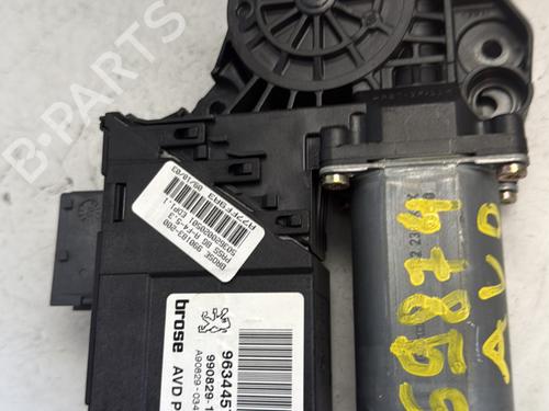 Right front window motor PEUGEOT 307 (3A/C) 2.0 HDi 110 | BP26213432E20 