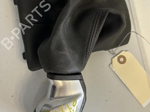 Used Gear lever PEUGEOT 208 I (CA_, CC_) 1.6 HDi (92 hp) 21337837