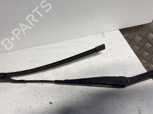 Used Front windshield wiper arm FORD FIESTA VI (CB1, CCN) 1.4 TDCi (70 hp) 21355704