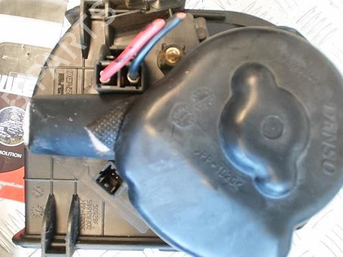 Ventilator motor PEUGEOT 807 (EB_) 2.2 HDi (128 hp) 21340385