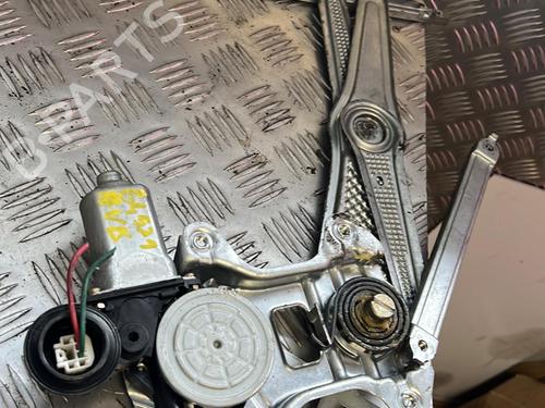 Used Front right window mechanism TOYOTA YARIS (_P1_) 1.0 (SCP10_, SCP10R) (68 hp) 21356929