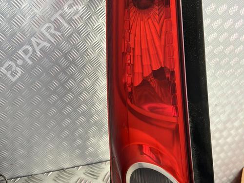 Used Left taillight FORD FIESTA V (JH_, JD_) 1.4 TDCi (68 hp) 21331335