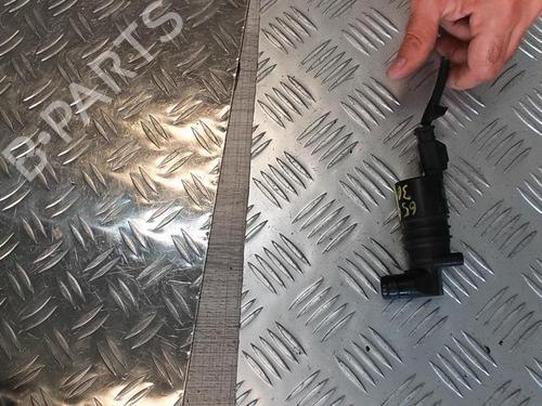 Washer pump PEUGEOT 3008 II SUV (MC_, MR_, MJ_, M4_) 1.6 BlueHDi 120 | BP21329079E24