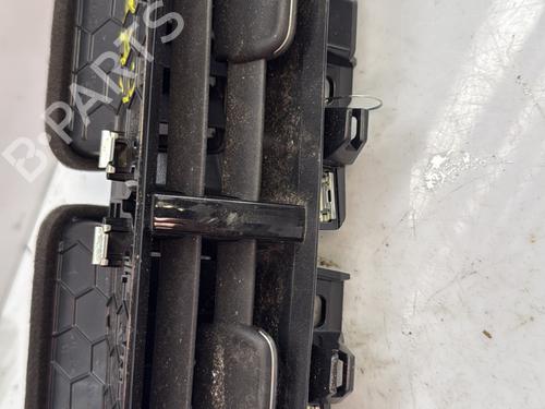 Used Air vent OPEL CORSA F (P2JO) 1.2 (68) (75 hp) 24800235