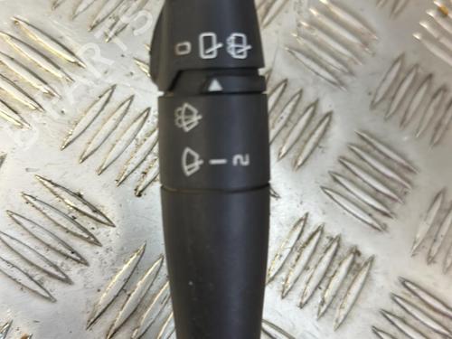 Used Steering column stalk RENAULT CLIO II (BB_, CB_) 1.5 dCi (B/CB07) (65 hp) 21340627