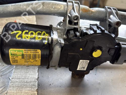 Front wiper motor DACIA SANDERO II 1.0 SCe 75 (B8JC, B8JD) | BP27658445M29 