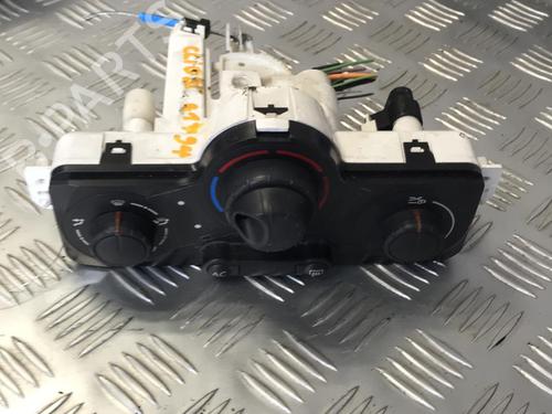 Used Climate control RENAULT CLIO III (BR0/1, CR0/1) 1.5 dCi (BR17, CR17) (86 hp) 21336849