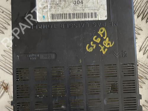 Used Fuse box PEUGEOT 307 (3A/C) 2.0 HDi 110 (107 hp) 21334857