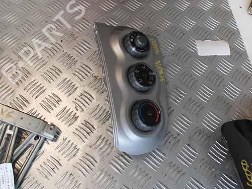 Used Climate control TOYOTA YARIS (_P9_) 1.3 VVT-i (SCP90_, SCP90R) (87 hp) 21340515