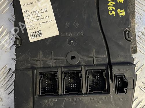 Used Fuse box RENAULT MEGANE II Estate (KM0/1_) 1.9 dCi (131 hp) 21339263