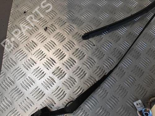 Used Front windshield wiper arm CITROËN C4 Picasso II 1.6 HDi / BlueHDi 115 (115 hp) 21336333