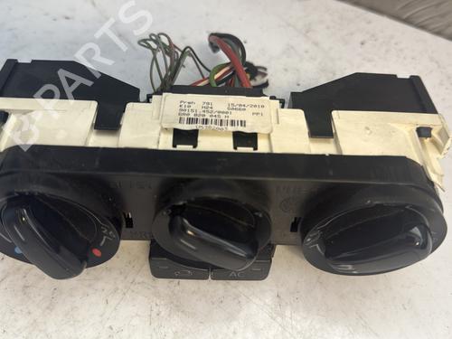 Climate control VW POLO V (6R1, 6C1) 1.6 TDI | BP27681870I5 