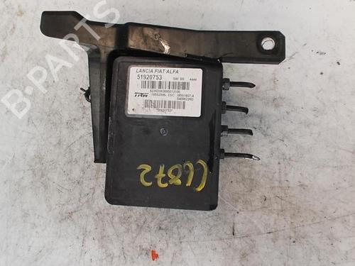 Used ABS pump FIAT 500L (351_, 352_) 0.9 (199LYC1B) (105 hp) 21334269