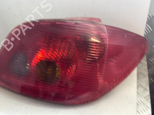 Right taillight PEUGEOT 307 (3A/C) 2.0 HDi 110 | BP26154365C35 