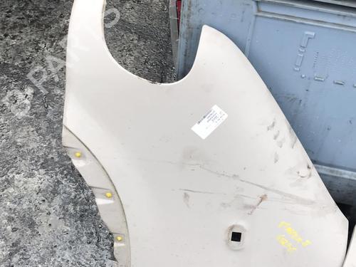 Used Left front fenders RENAULT MASTER II Bus (JD) 2.5 D (80 hp) 21356656