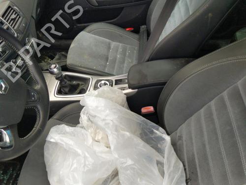 Front wiper motor RENAULT LAGUNA III Grandtour (KT0/1) 2.0 dCi (KT01, KT08, KT09, KT0K, KT12, KT1D, KT1W) | BP21352571M29 