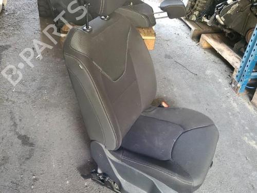 Used Right front seat RENAULT CLIO IV (BH_) 1.5 dCi 75 (75 hp) 21333852