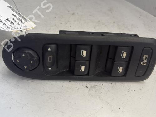 Used Left front window switch PEUGEOT 308 I (4A_, 4C_) 1.6 HDi (109 hp) 26131948