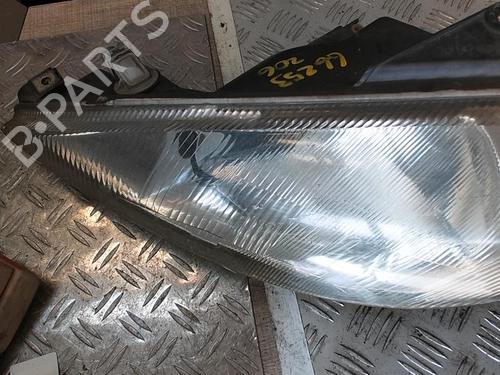 Used Left headlight PEUGEOT 206 Hatchback (2A/C) 1.6 i (89 hp) 21352415